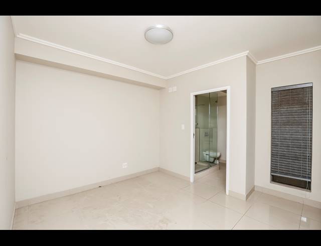 2 BEDROOM APARTMENT FOR SALE IN UMHLANGA CENTRAL